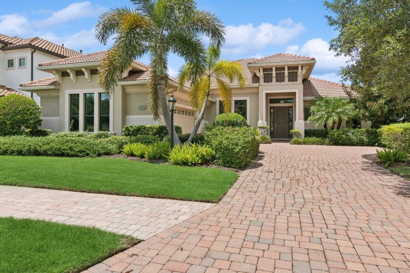 Under contract-accepting backup offers. This stunning - Beach Home for sale in Lakewood Ranch, Florida on Beachhouse.com