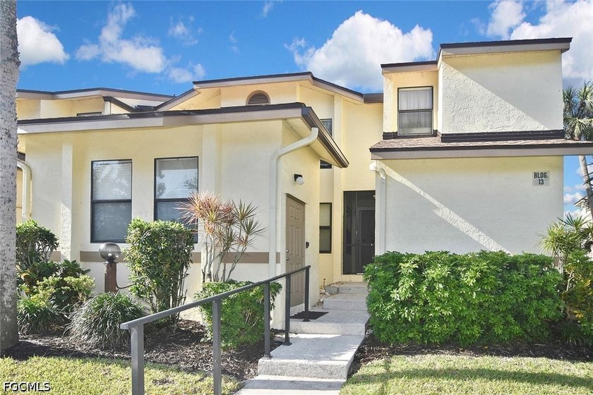 TURNKEY hidden gem in the heart of South Fort Myers! Parkside is - Beach Condo for sale in Fort Myers, Florida on Beachhouse.com