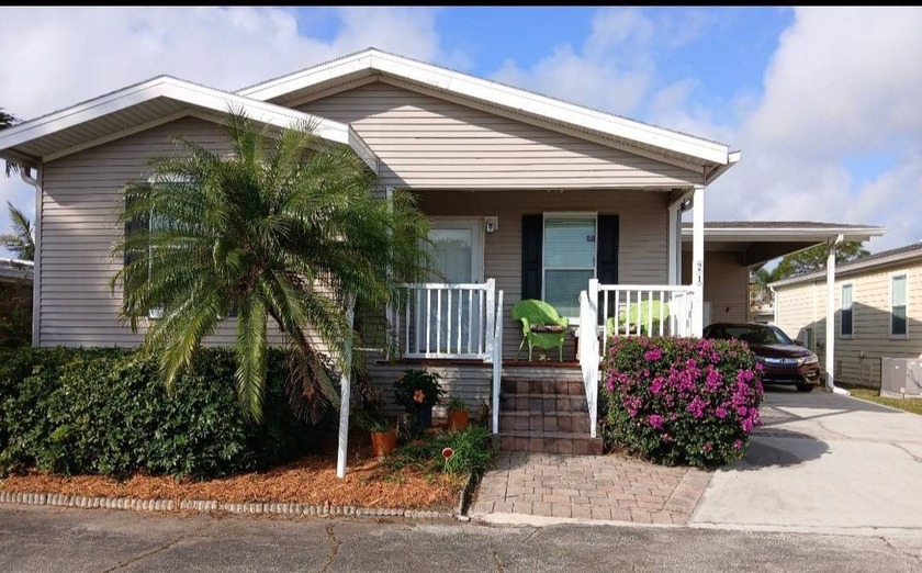 Spacious 2004  Palm  Harbor Mobile Home in Heritage Plantation - - Beach Home for sale in Vero Beach, Florida on Beachhouse.com