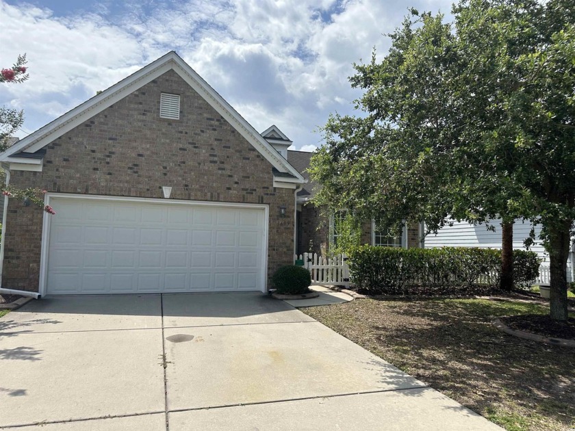 ALL BRICK HOME. 3BR 2BA WITH ALL NEW LAMINATE WOOD FLOORING IN - Beach Home for sale in North Myrtle Beach, South Carolina on Beachhouse.com