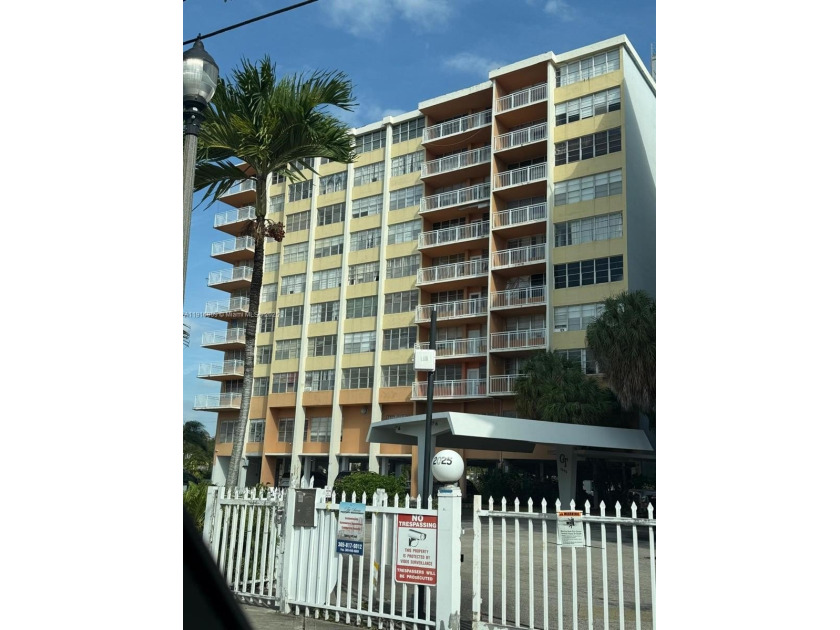 Don't miss it THIS OPPORTUNNITY, ONE BED AND ONE AND A HALF BATH - Beach Condo for sale in North Miami Beach, Florida on Beachhouse.com