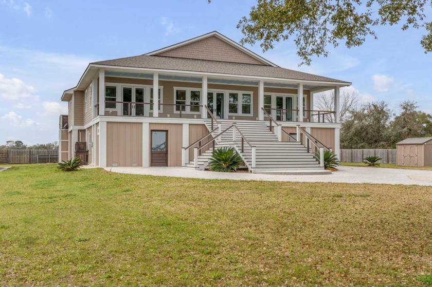 Situated on a high bluff overlooking the Stono River with views - Beach Home for sale in Johns Island, South Carolina on Beachhouse.com