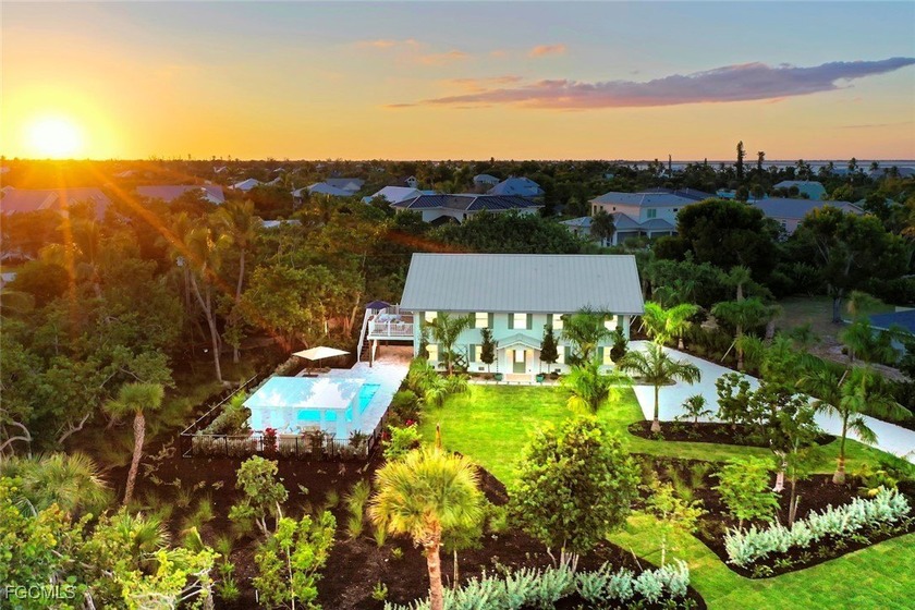 Discover the perfect blend of location and lifestyle in this - Beach Home for sale in Sanibel, Florida on Beachhouse.com