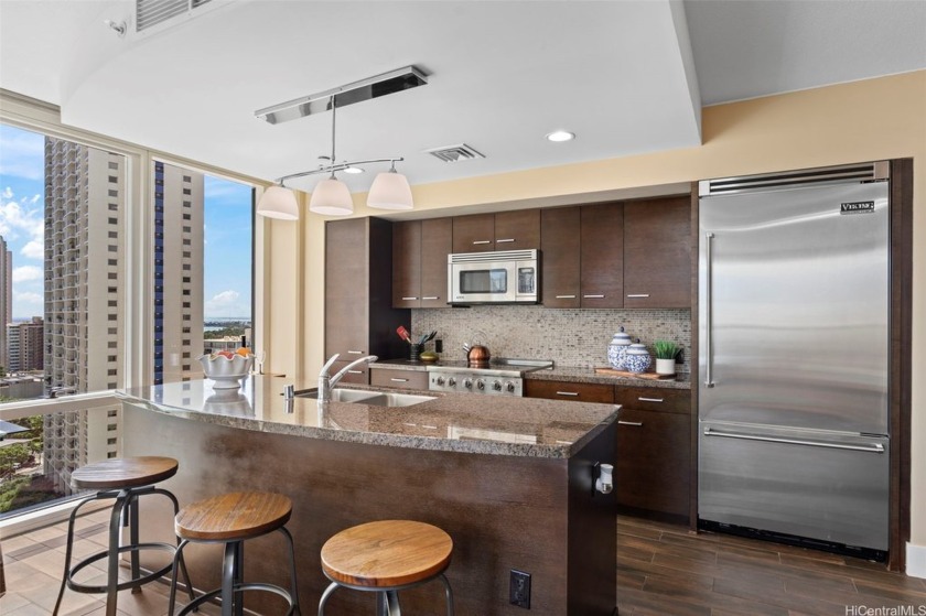 Big Price improvement! Motivated Sellers will consider all - Beach Condo for sale in Honolulu, Hawaii on Beachhouse.com