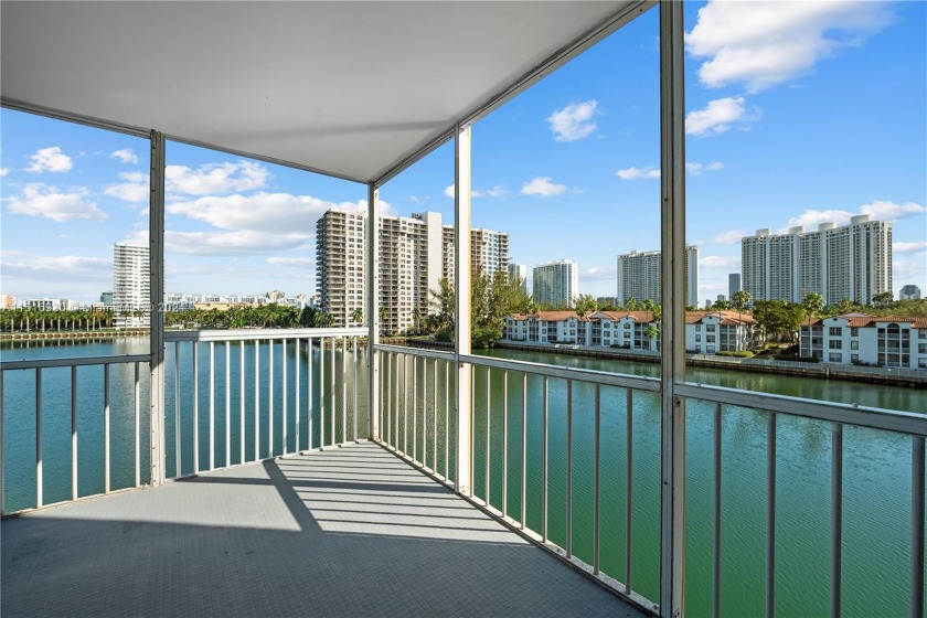 THE MOST BEAUTIFUL APARTMENT AT POINT EAST CONDO THAT YOU HAVE - Beach Condo for sale in Aventura, Florida on Beachhouse.com