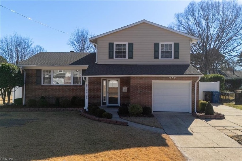 Recently renovated and remodeled. This move-in-ready split-level - Beach Home for sale in Virginia Beach, Virginia on Beachhouse.com