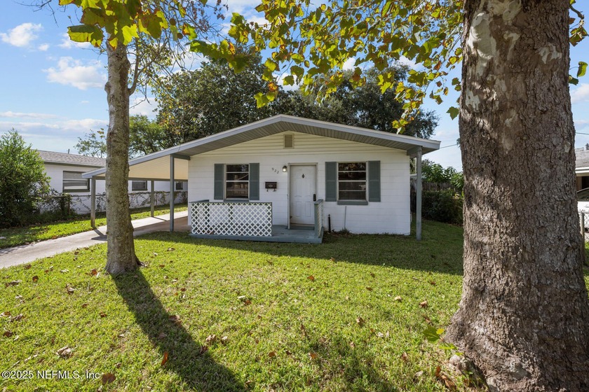 Feeling priced out of Jacksonville's beach cities? Sensing that - Beach Home for sale in Jacksonville Beach, Florida on Beachhouse.com