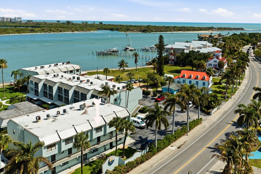 Waterfront Island Retreat - Turnkey, Fully Furnished & Income - Beach Condo for sale in Fort Pierce, Florida on Beachhouse.com