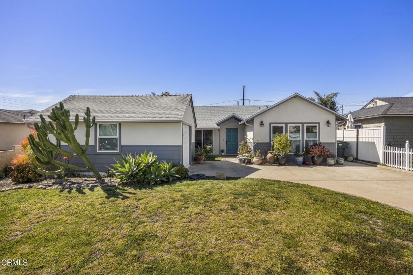 Welcome to this beautiful single-family home in Midtown Ventura! - Beach Home for sale in Ventura, California on Beachhouse.com