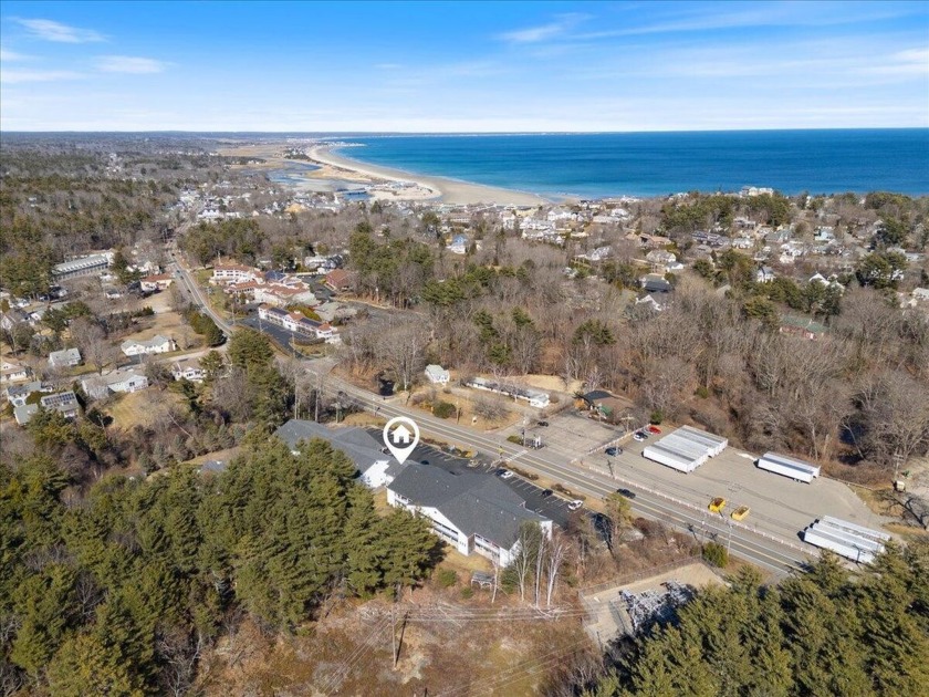 That first floor unit at Seafarer that you've been waiting for - Beach Condo for sale in Ogunquit, Maine on Beachhouse.com