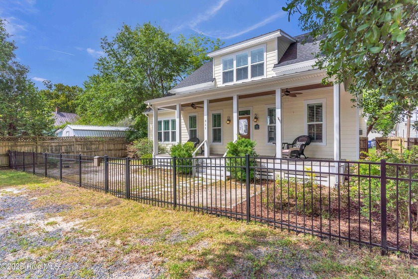 ***NOW OFFERING UP TO $2,500 LENDER CREDIT WITH PREFERRED - Beach Home for sale in Southport, North Carolina on Beachhouse.com