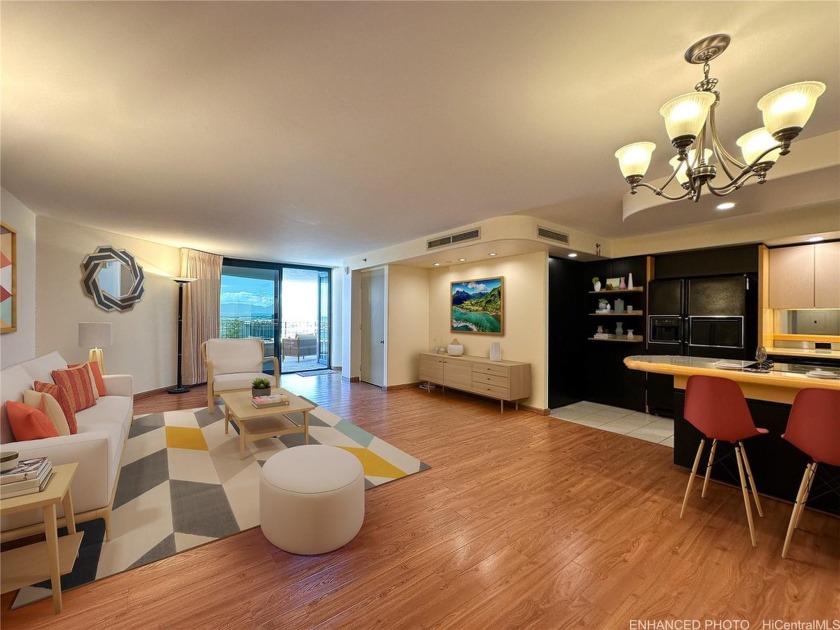 Beautiful and incredibly spacious! 2 bedroom, 2 bath unit at the - Beach Condo for sale in Honolulu, Hawaii on Beachhouse.com