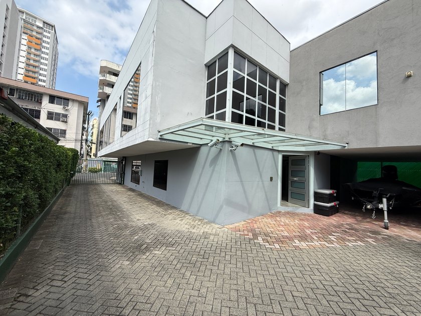 Commercial Building in San Francisco Panama City - 900 m2

 - Beach Commercial for sale in Panama City,  on Beachhouse.com