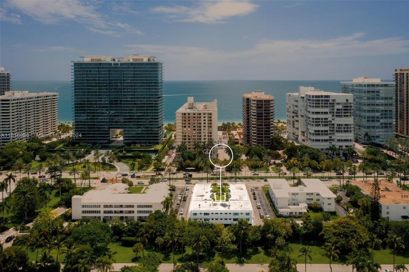 Spectacular and spacious 1B | 1B on Collins in the City of Bal - Beach Other for sale in Bal Harbour, Florida on Beachhouse.com