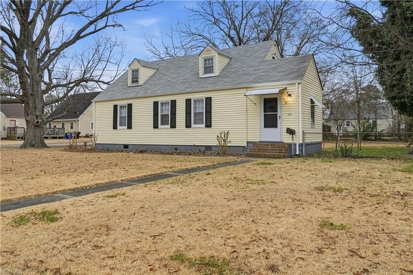 CHARMING CAPE COD SITS ON LARGE CORNER LOT. RENOVATIONS INCLUDE - Beach Home for sale in Portsmouth, Virginia on Beachhouse.com