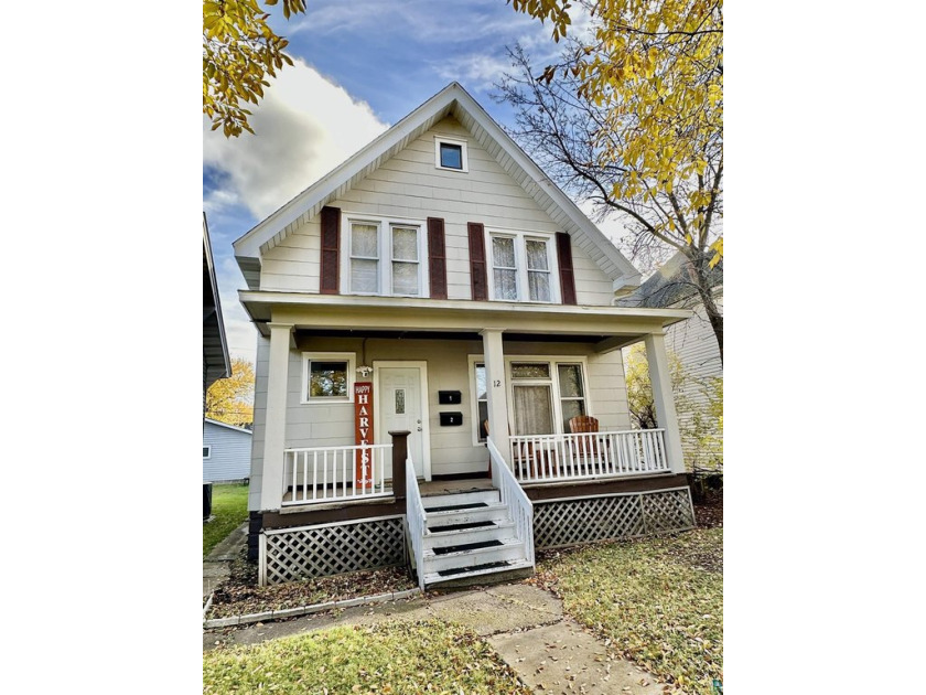 Charming  Clean! Turn-Key Duplex in Duluth, MN - Ideal - Beach Townhome/Townhouse for sale in Duluth, Minnesota on Beachhouse.com