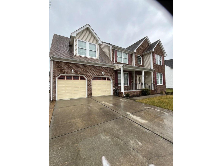 Come see this beautiful 4 bedroom 2 and 1/2 bath home with so - Beach Home for sale in Suffolk, Virginia on Beachhouse.com