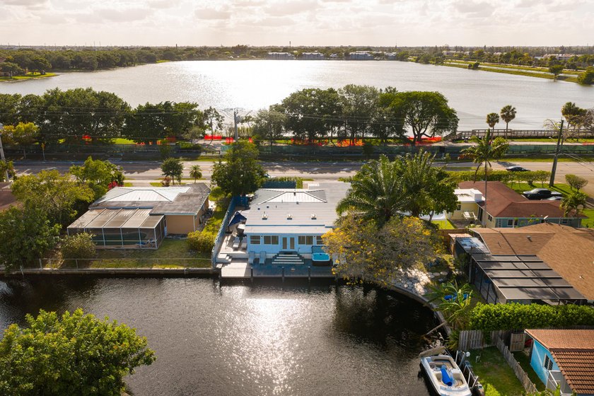Million-dollar view on an exquisite home featuring 4 en-suite - Beach Home for sale in Oakland Park, Florida on Beachhouse.com