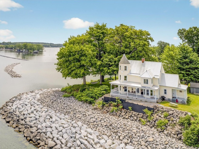 *TWO PIECES OF WATERFRONT*House On LAKE ONTARIO, PLUS 52' of - Beach Home for sale in Sodus, New York on Beachhouse.com
