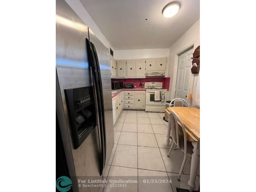 Open and bright 2 bed/2 bath condo in the heart of sunny South - Beach Condo for sale in Lauderdale Lakes, Florida on Beachhouse.com