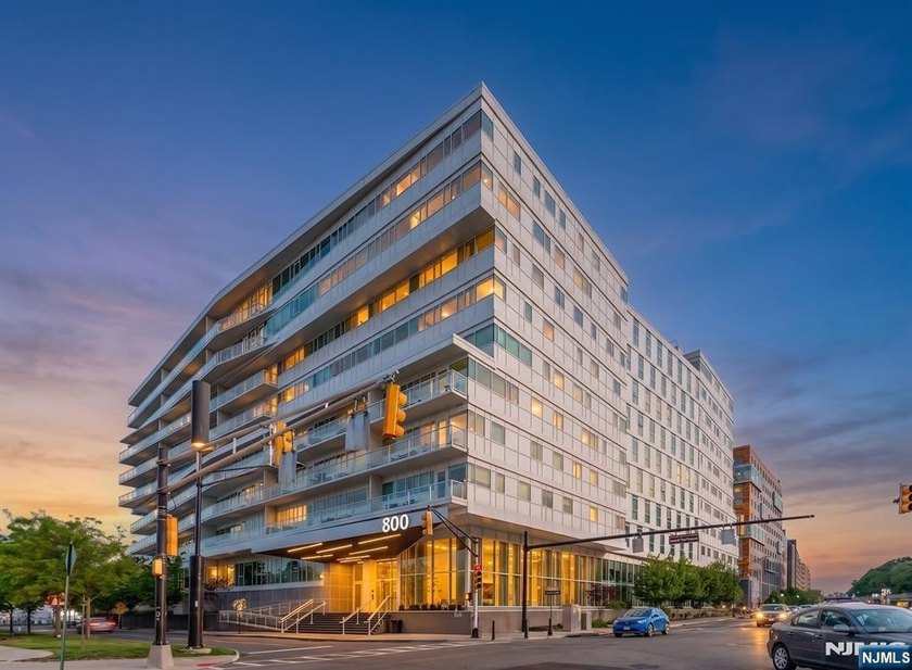 Luxury Waterfront Living at AVORA aEUR* Residence 920 is an - Beach Home for sale in Weehawken, New Jersey on Beachhouse.com