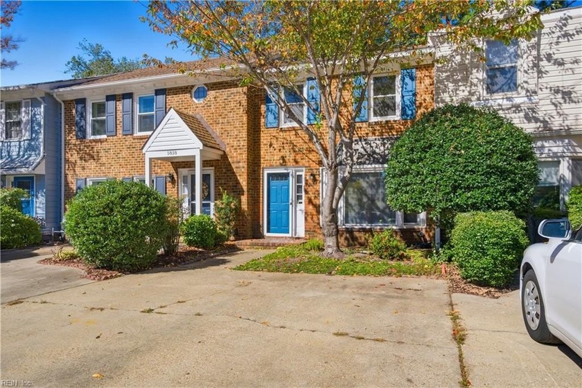 Prime location, zero fees, and move-in ready! This charming - Beach Townhome/Townhouse for sale in Virginia Beach, Virginia on Beachhouse.com