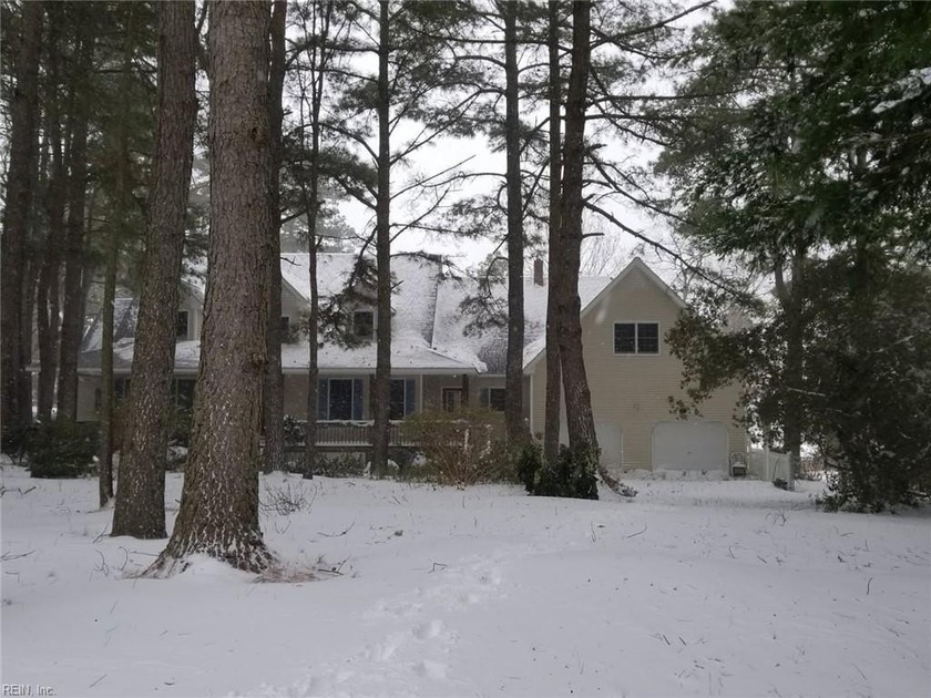 Investor Special. Excellent Opportunity For A Full Renovation - Beach Home for sale in Exmore, Virginia on Beachhouse.com