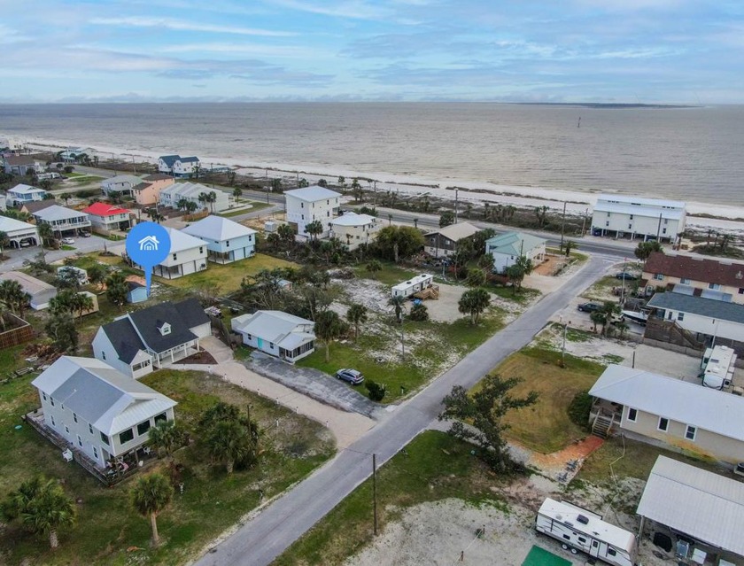 ATTENTION! Fully furnished & seller offering $10,000 closing - Beach Home for sale in Port St Joe, Florida on Beachhouse.com
