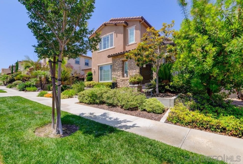 Stunning, upgraded La Costa Oaks residence; large open - Beach Home for sale in Carlsbad, California on Beachhouse.com