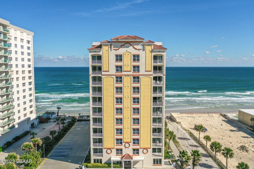 INVESTOR ALERT! DIRECT OCEANFRONT WITH WEEKLY RENTALS PERMITTED/ - Beach Condo for sale in Daytona Beach Shores, Florida on Beachhouse.com