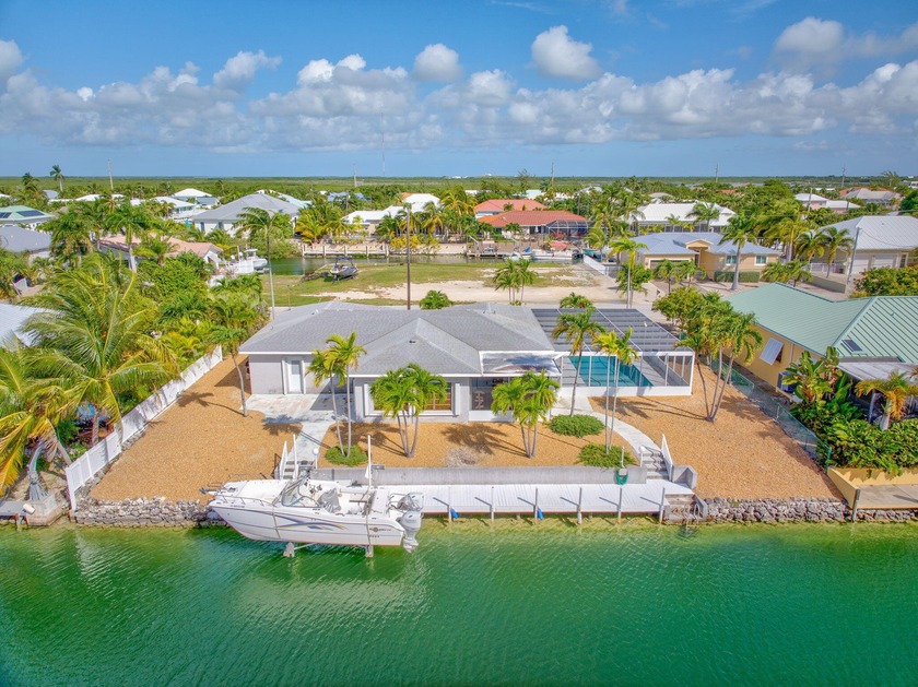 Discover the ultimate boating lifestyle in the Florida Keys with - Beach Home for sale in Cudjoe Key, Florida on Beachhouse.com