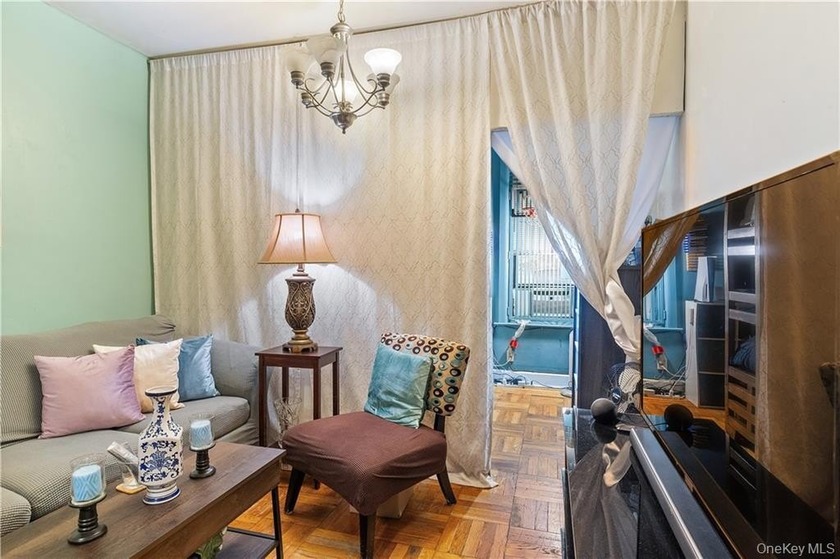 Welcome to Devon Hall! This conveniently located 1-bedroom - Beach Home for sale in Bronx, New York on Beachhouse.com