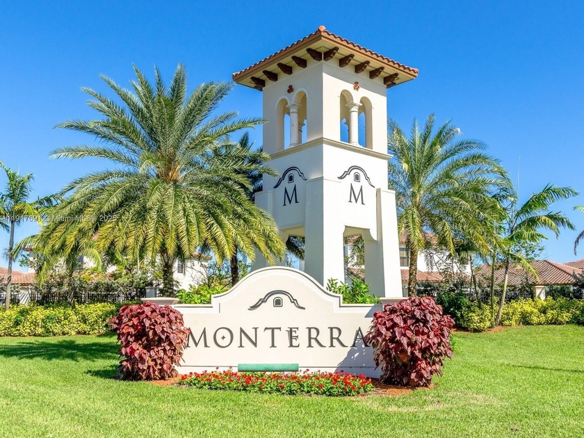 Beautiful 4 Bedroom 3 Bathroom Home with split plan.  Two - Beach Home for sale in Cooper City, Florida on Beachhouse.com