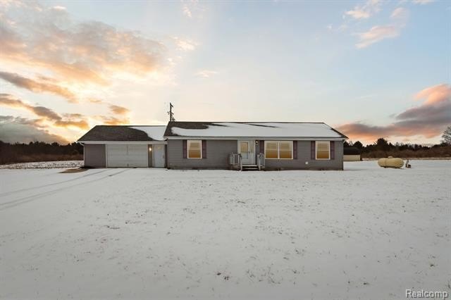 Endless possibilities with this 3 bedroom 2 bath home on 20 - Beach Home for sale in Harrisville, Michigan on Beachhouse.com