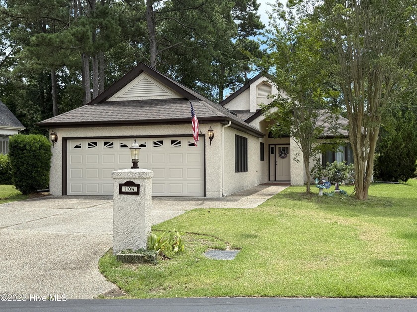 MUST SEE - 2 bedroom, 2.5 bath home located in the desirable - Beach Home for sale in Sneads Ferry, North Carolina on Beachhouse.com