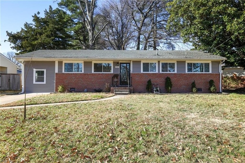 Welcome to this move-in ready Norfolk home located in a quiet - Beach Home for sale in Norfolk, Virginia on Beachhouse.com