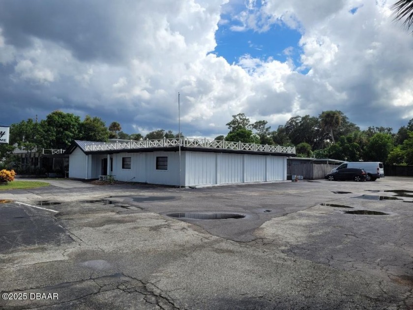 Building and land for sale only. B3 zoning on .65 of an acre! - Beach Commercial for sale in New Smyrna Beach, Florida on Beachhouse.com