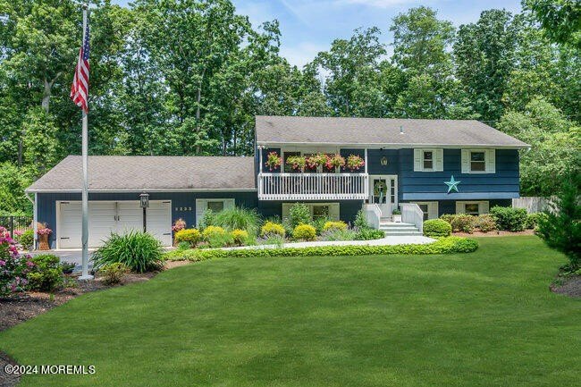 Allenwood section of Wall Township resting atop a double lot - Beach Home for sale in Wall, New Jersey on Beachhouse.com