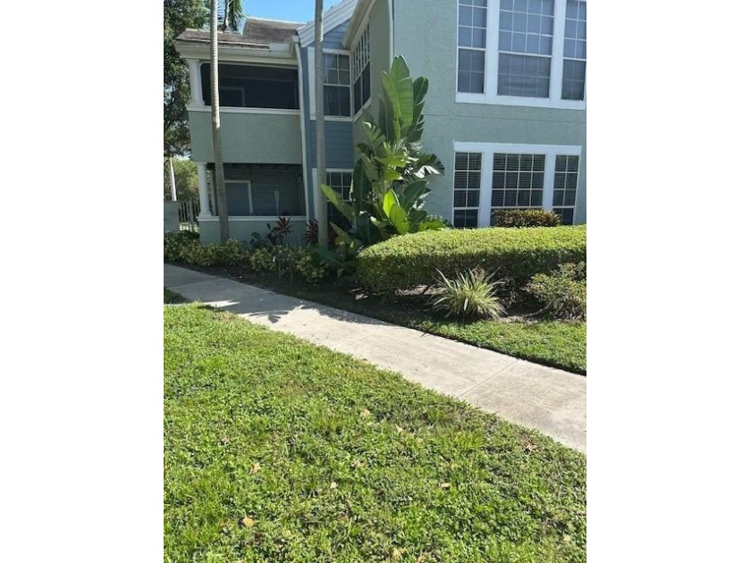 Live Close to the Coast-Min. from the Beach! 1st Floor 2BDRM - Beach Condo for sale in Delray Beach, Florida on Beachhouse.com