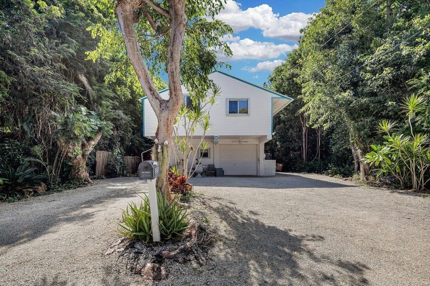 Coastal Living at Its Finest in Key Largo, Florida3 Bedroom, 2 - Beach Home for sale in Key Largo, Florida on Beachhouse.com