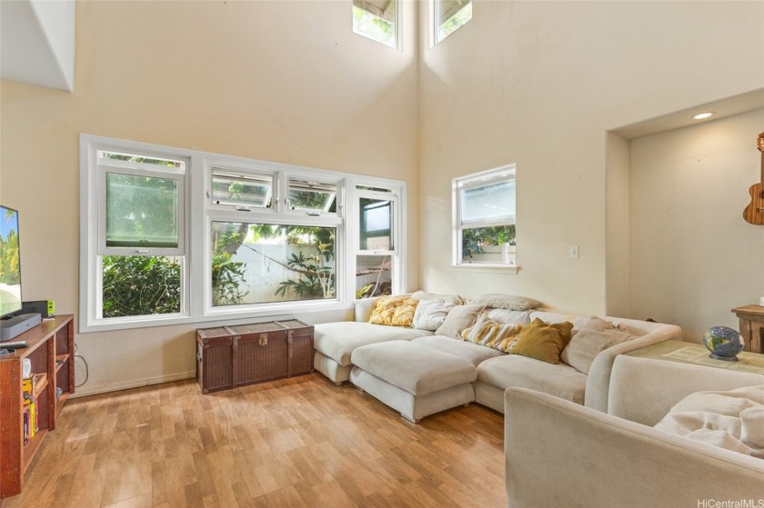 Maint. fees include 100% hurricane coverage, roof, water, sewer - Beach Condo for sale in Waianae, Hawaii on Beachhouse.com