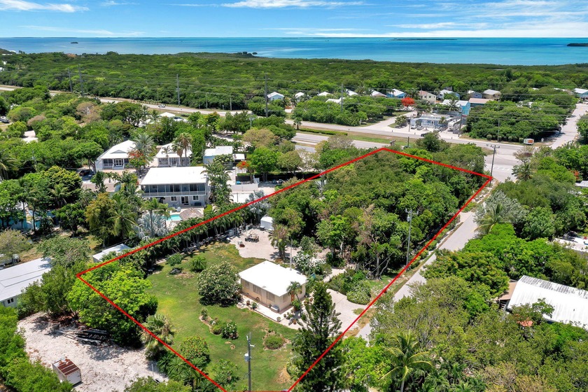 ACRE OF LAND FOR REDEVELOPMENT. Perfect for a developer or - Beach Lot for sale in Key Largo, Florida on Beachhouse.com