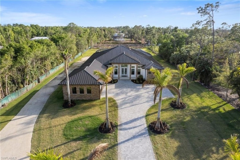 Welcome to your very own slice of paradise in the desirable - Beach Home for sale in Naples, Florida on Beachhouse.com