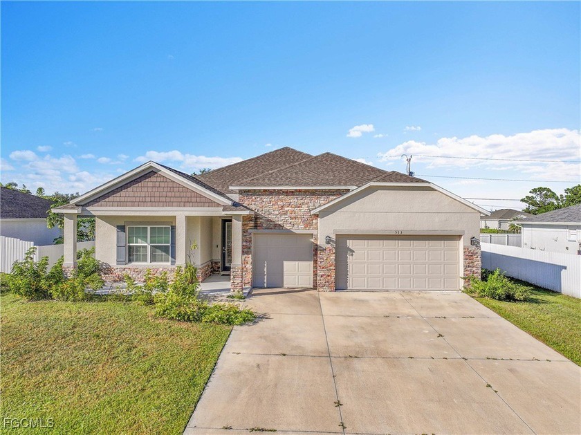 This beautiful home offers 3 bedrooms plus den, 2 bathrooms and - Beach Home for sale in Cape Coral, Florida on Beachhouse.com