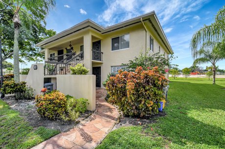 Spacious, first floor corner unit in a desirable 55+ community - Beach Condo for sale in Delray Beach, Florida on Beachhouse.com