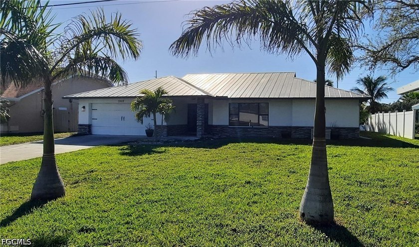 This property is a fixer upper but has tremendous value and - Beach Home for sale in Cape Coral, Florida on Beachhouse.com
