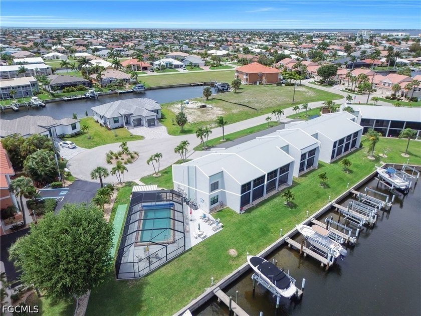 Welcome to Silver Cove in Punta Gorda. This beautifully updated - Beach Condo for sale in Punta Gorda, Florida on Beachhouse.com