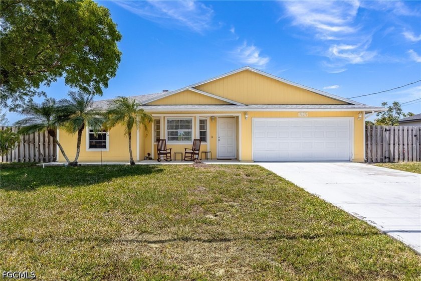 Welcome to your slice of SUNNY Southwest Florida paradise! Prime - Beach Home for sale in Cape Coral, Florida on Beachhouse.com