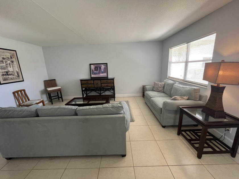 CLEAN, CLEAN, CLEAN!! Great ground floor 2/2 unit in Flanders - Beach Condo for sale in Delray Beach, Florida on Beachhouse.com