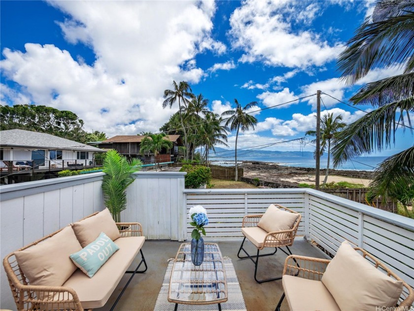 North Shore living at it's finest! This charming island style - Beach Home for sale in Haleiwa, Hawaii on Beachhouse.com